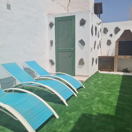 Apartamento Laina Tias Bagian luar foto