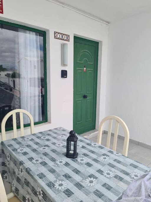 Apartamento Laina Tias Bagian luar foto