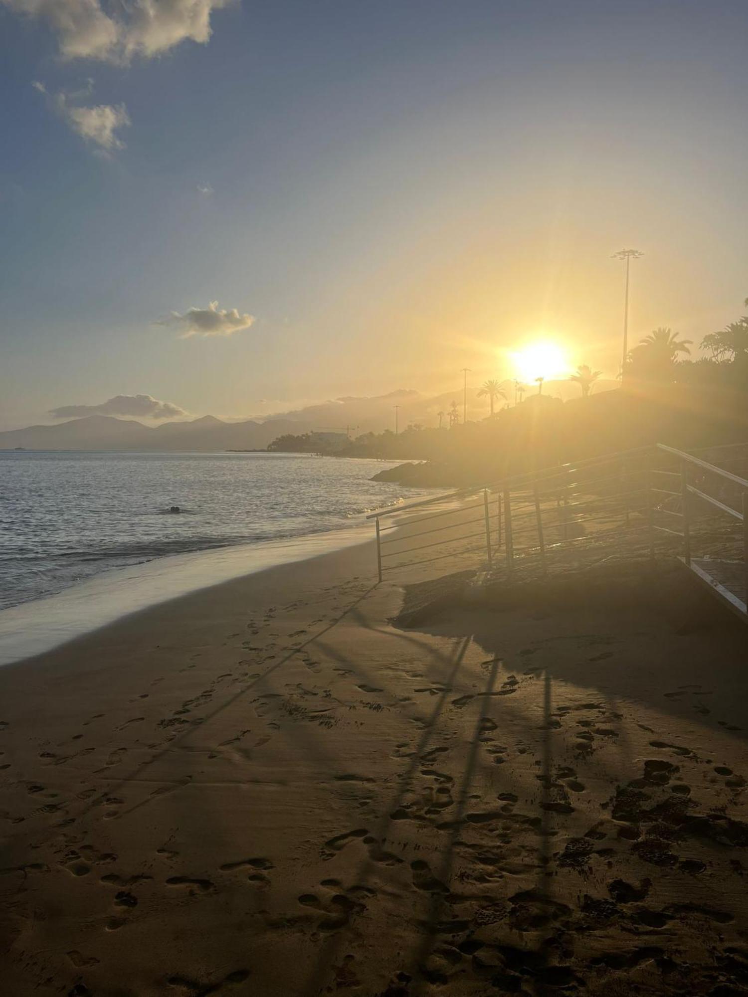 Apartamento Laina Tias Bagian luar foto