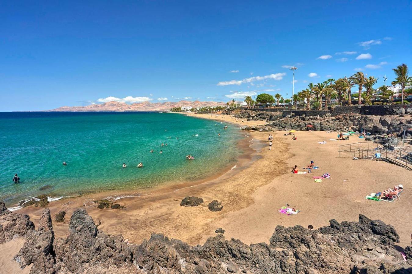 Apartamento Laina Tias Bagian luar foto